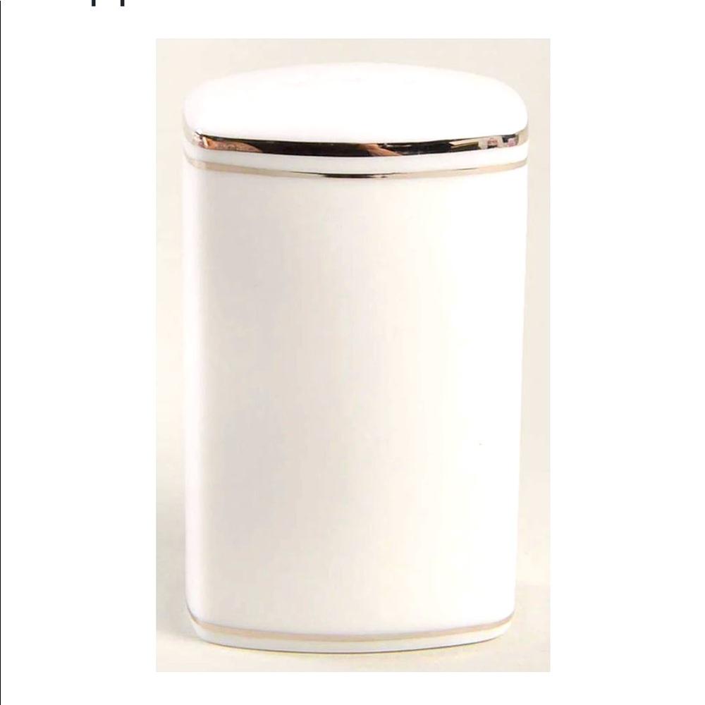 Kate Spade Library Lane Salt and Pepper Shaker